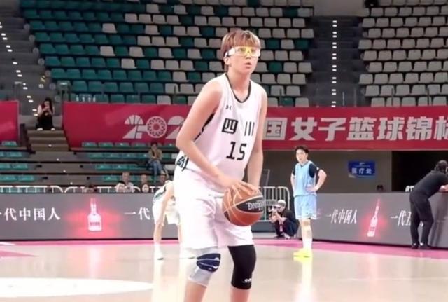 出轮换阵容, 一秒钟也没 出轮换阵容, 一秒钟也没